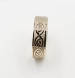 9ct Gold Solid Band with NZ Design 7mm FR5250G