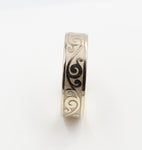 9ct Gold Solid Band with NZ Design 6mm FR5252